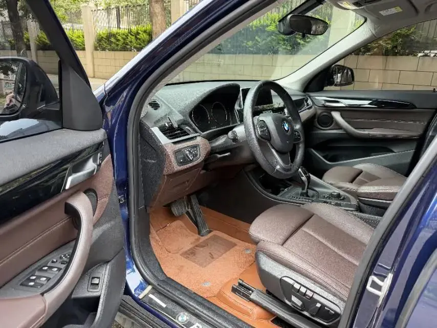 BMW X1 2020 sDrive20Li fashion 5