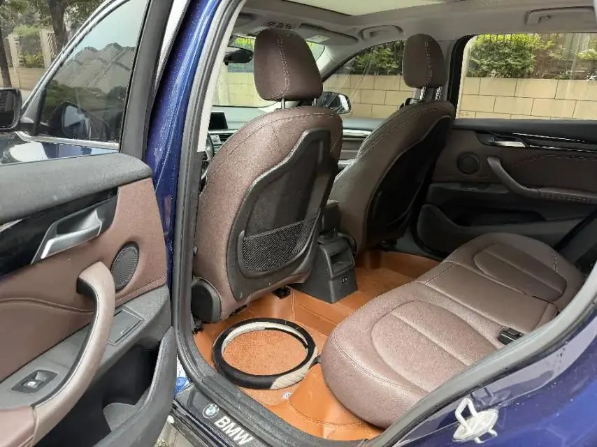 BMW X1 2020 sDrive20Li fashion 6