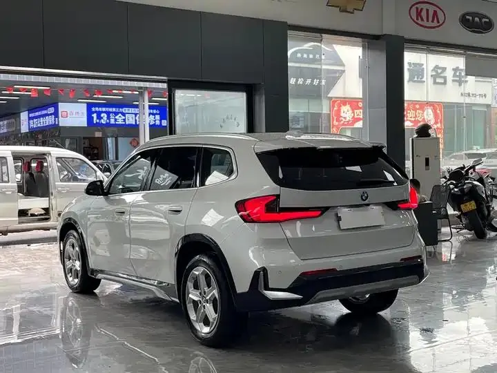BMW X1 2023 sDrive20Li X Design Set 17