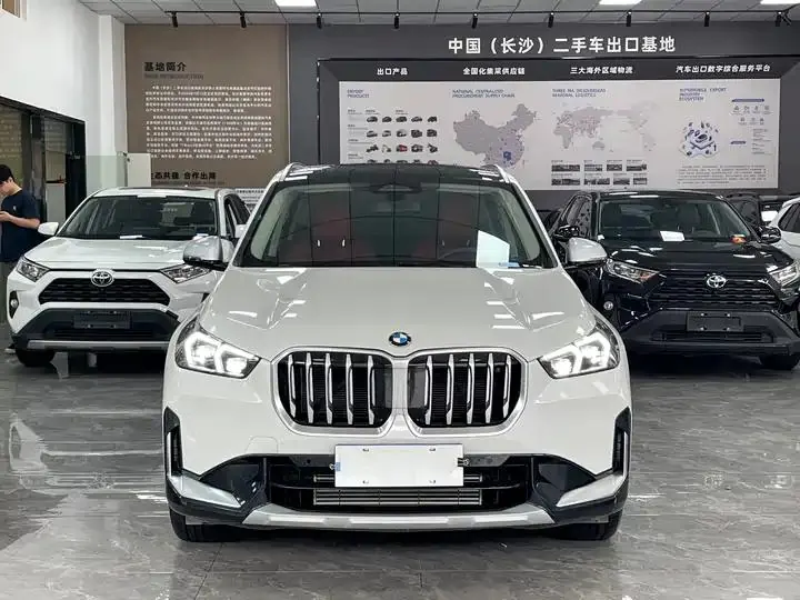 BMW X1 2023 sDrive20Li X Design Set 2