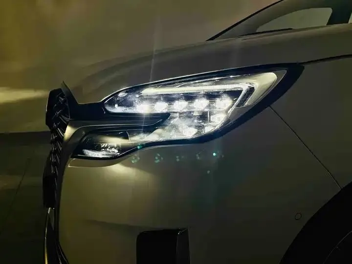 Buick GL8 2023 ES Lu Zun Premium 17