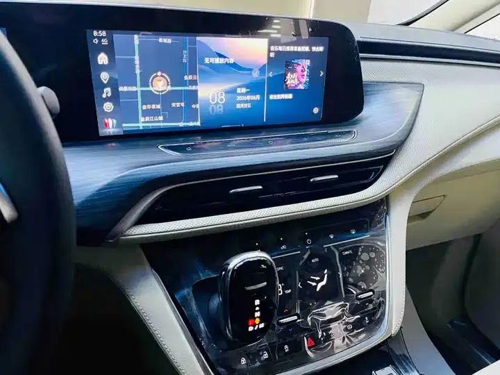 Buick GL8 2023 ES Lu Zun Premium 19