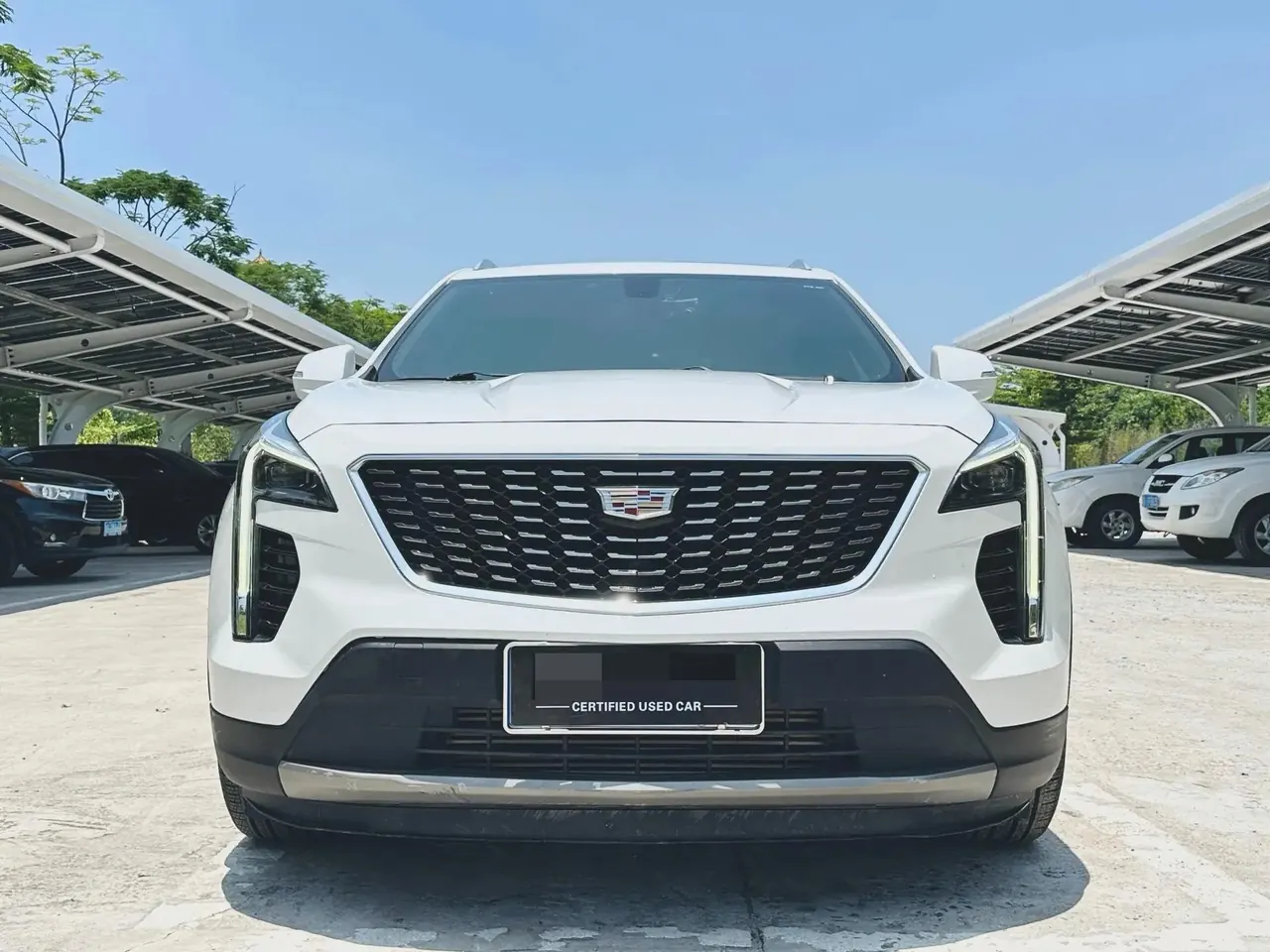 Cadillac XT4 2021 28T Two-Drive Luxury Model 2