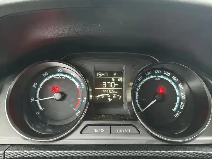 K-Cross 2022 1.5L Automatic Comfort Version 10