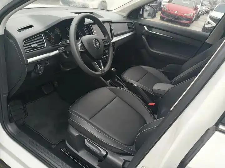 K-Cross 2022 1.5L Automatic Comfort Version 4