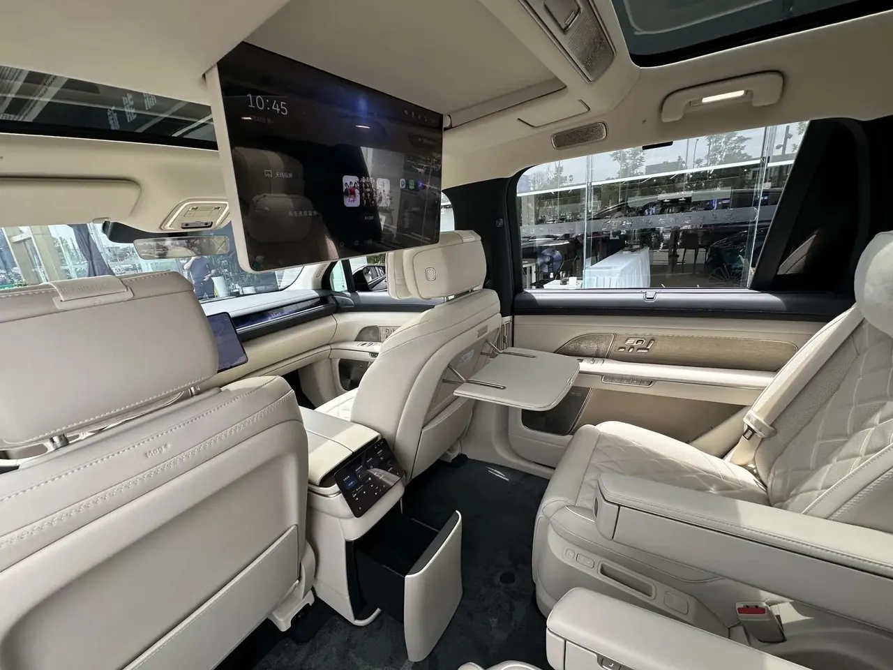 NIO 2026 ES8 7-seat executive deluxe automatic gear 10