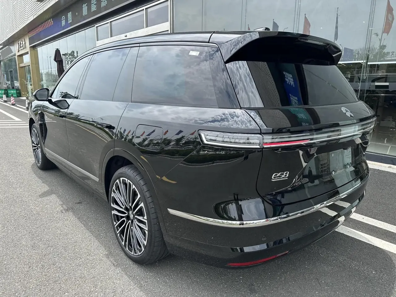 NIO 2026 ES8 7-seat executive deluxe automatic gear 7