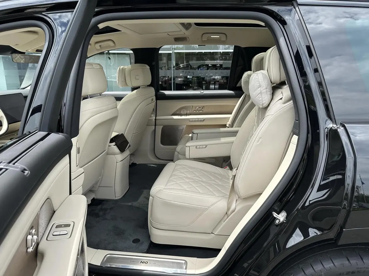NIO 2026 ES8 7-seat executive deluxe automatic gear 9