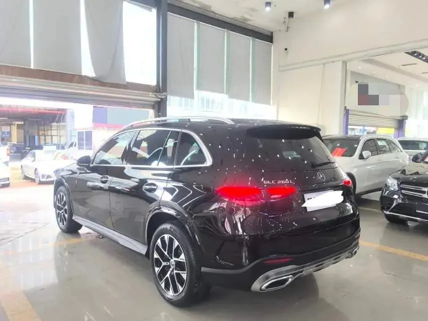 Mercedes Benz 2023 GLC 260 L 4MATIC 48V 2.0T Luxury 5-Seater Automatic 4