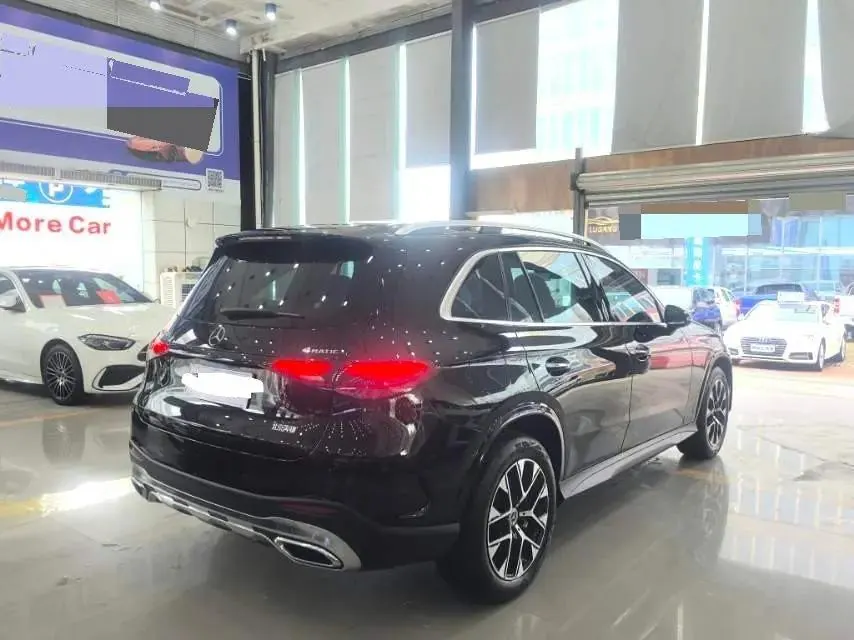 Mercedes Benz 2023 GLC 260 L 4MATIC 48V 2.0T Luxury 5-Seater Automatic 6