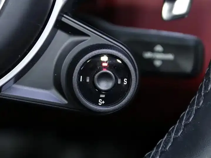 Porsche 718 2022 Boxster 2.0T 12