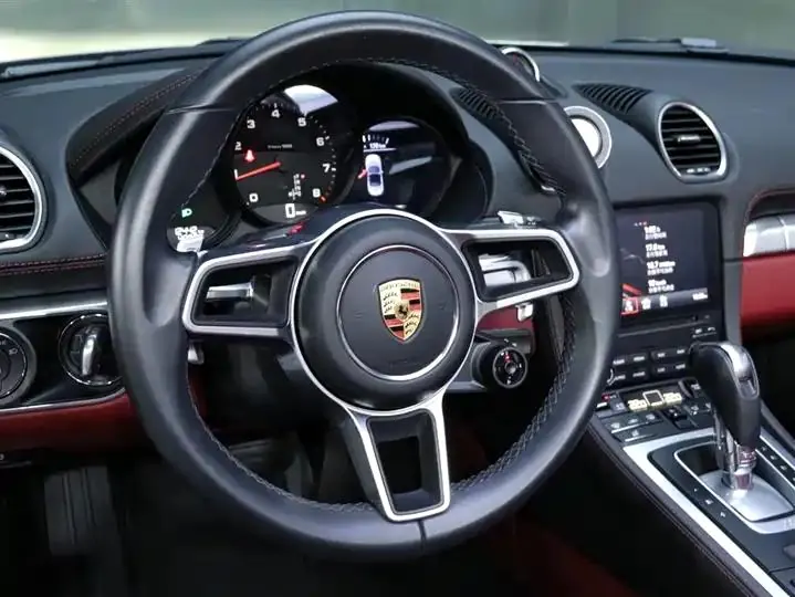 Porsche 718 2022 Boxster 2.0T 16