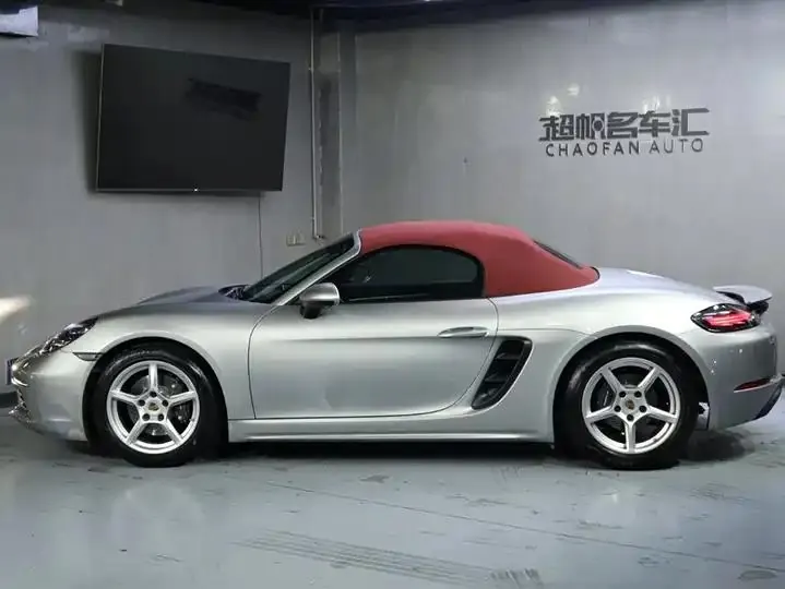 Porsche 718 2022 Boxster 2.0T 7