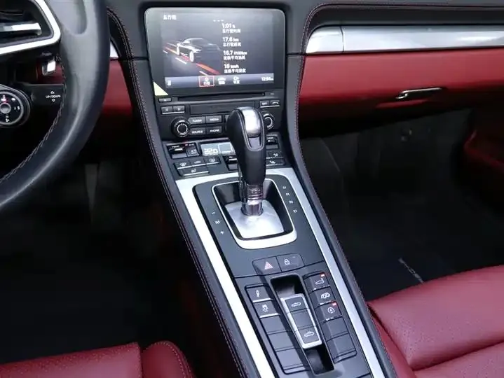 Porsche 718 2022 Boxster 2.0T 9