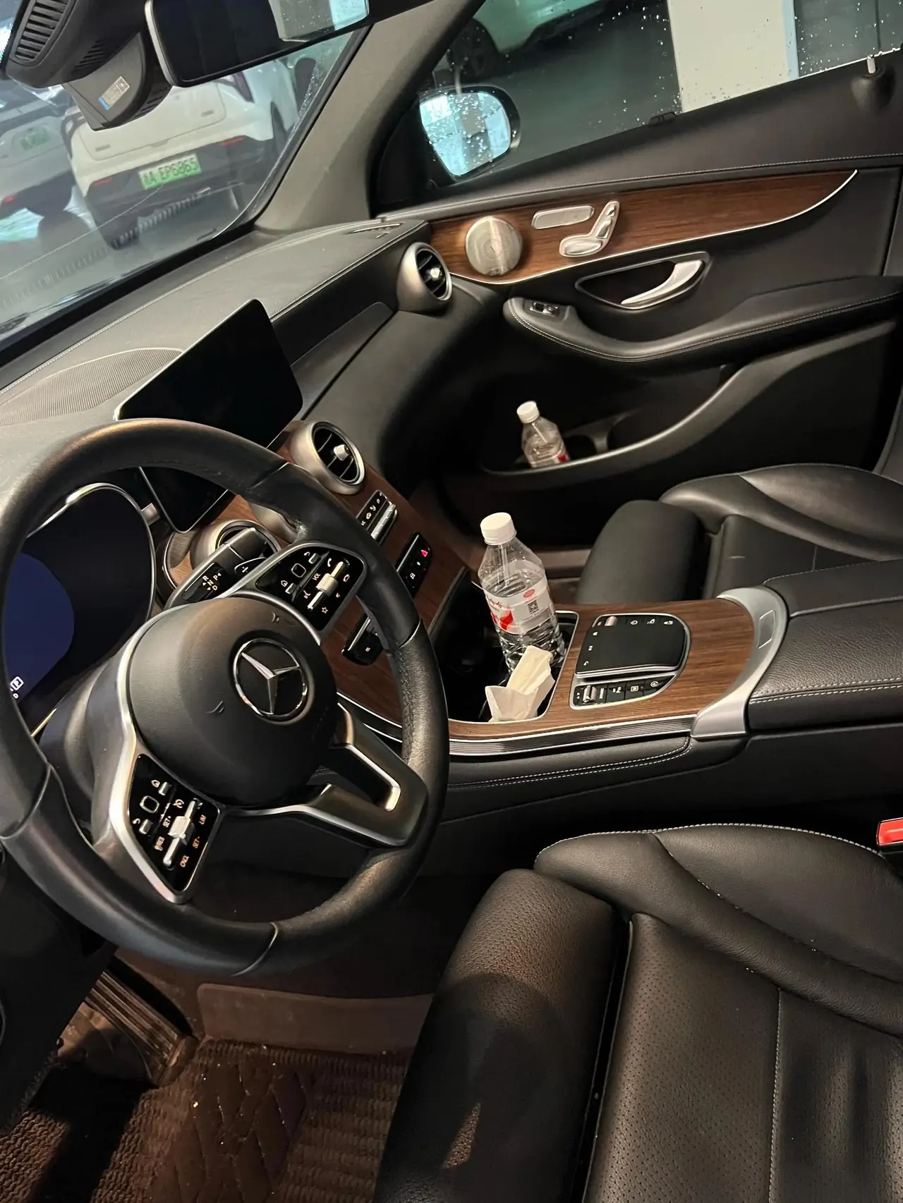 Mercedes Benz GLC 2021 model, GLC 300 L 4MATIC Sport version 3