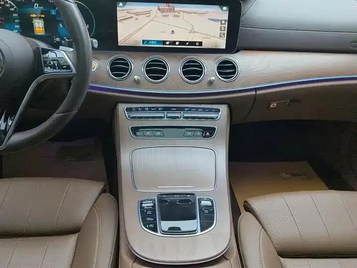 Mercedes Benz E-Class 2022 to E 300 L Fashion 16