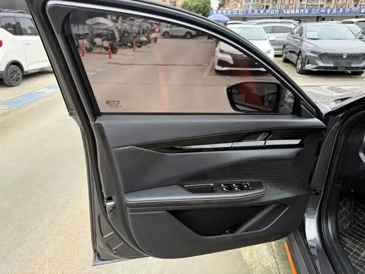 ChangAn UNI-V 2024 1.5T Distinguished Sports 6