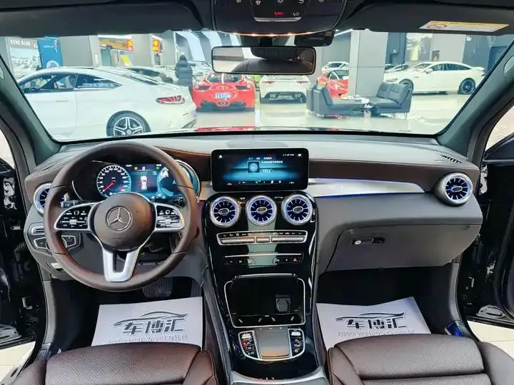 Mercedes Benz GLC 2021 model GLC 260 L 4MATIC Dynamic Edition 12