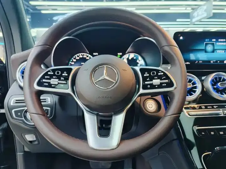 Mercedes Benz GLC 2021 model GLC 260 L 4MATIC Dynamic Edition 14