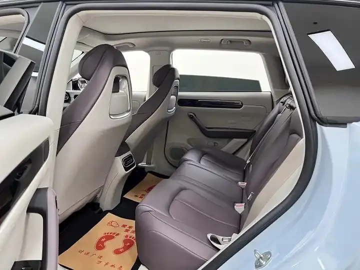 Leapmotor C11 2023 model Range-Extended 300 Comfort Edition 18