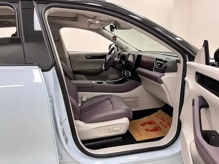 Leapmotor C11 2023 model Range-Extended 300 Comfort Edition 29