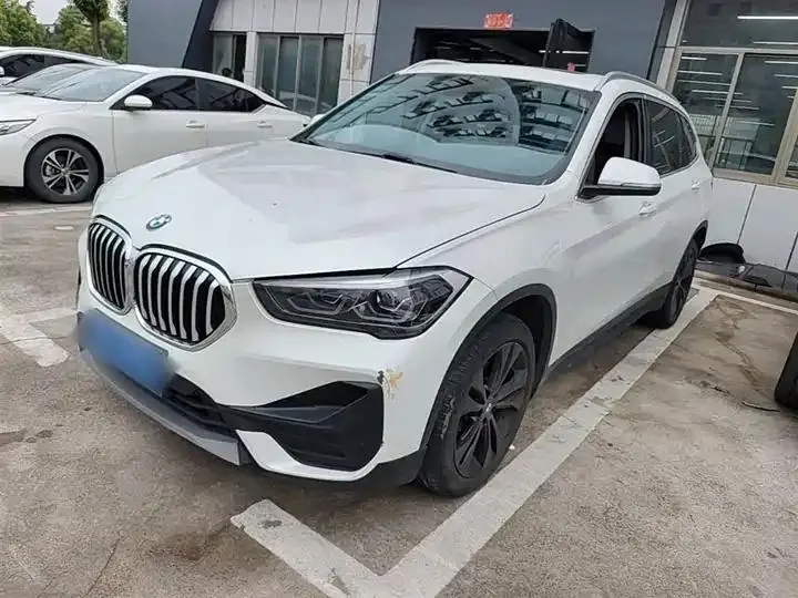 BMW X1 2021 facelift sDrive20Li fashion model 2