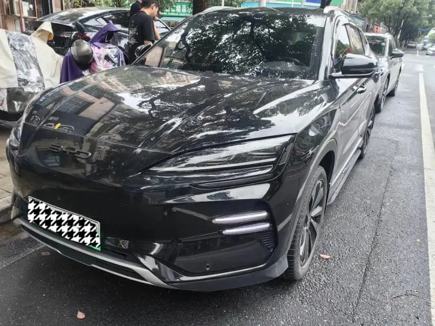 Open image lightbox: BYD 2023 Song PLUS EV Champion Edition 520KM Prestige Automatic