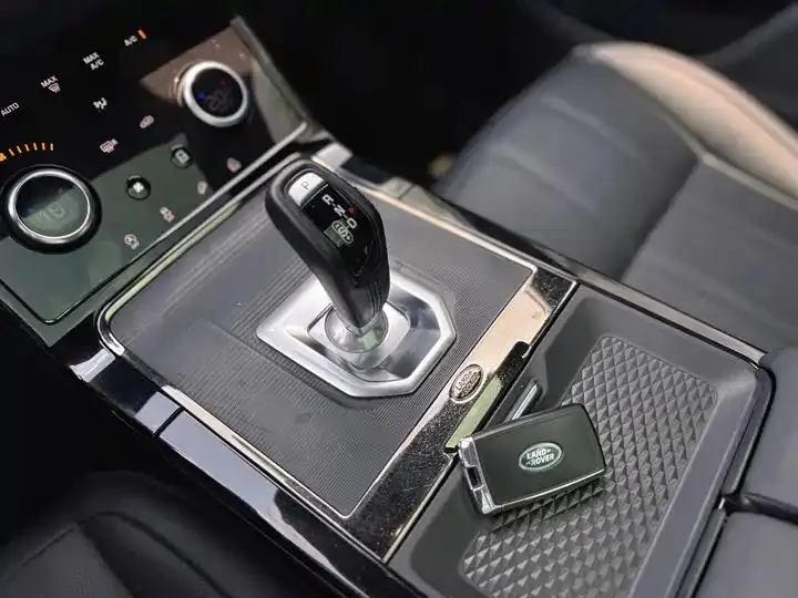 Range Rover Aurora 2020 249PS R-DYNAMIC S Sports Edition 16