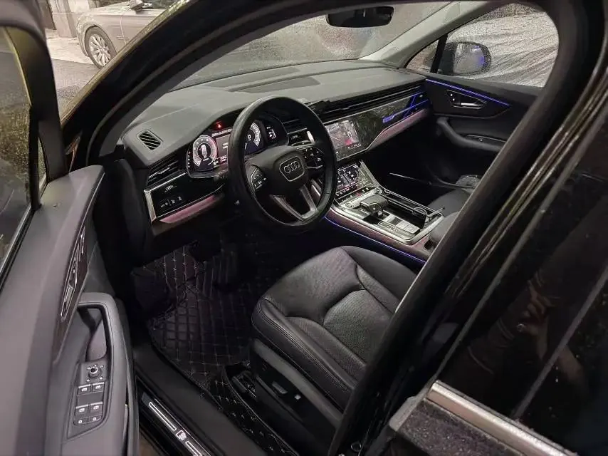 Audi Q7 2022 55 TFSI quattro S line Sport 4