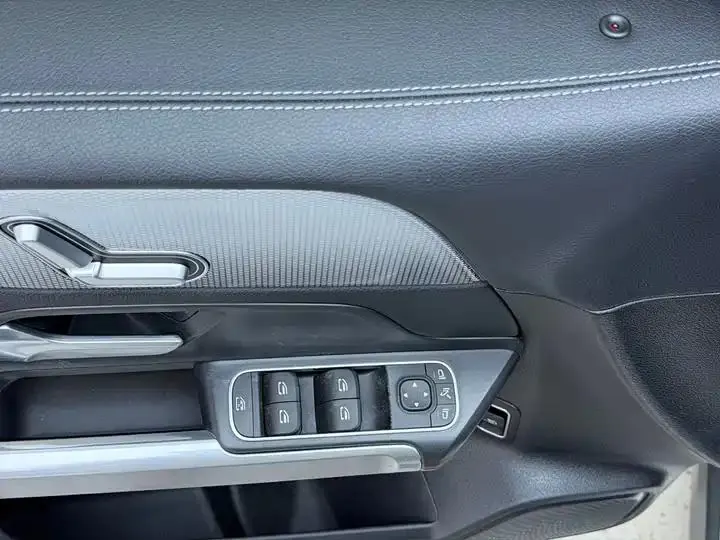 Mercedes Benz GLB 2020 GLB 180 Fashion 4