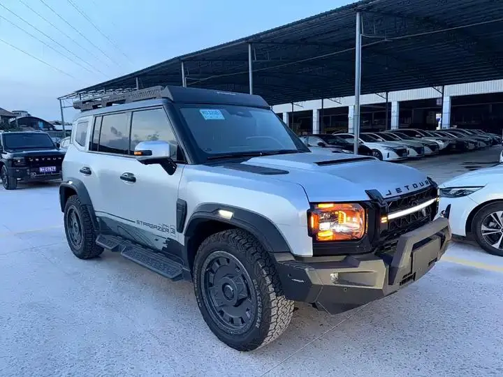 Jetour Traveler 2024 2.0T Four-wheel Drive Silver Dragon Wings 3