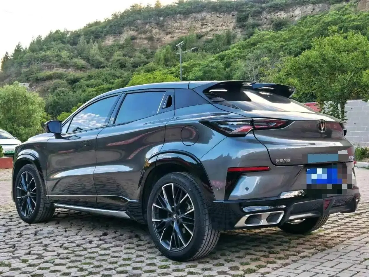 ChangAn 2023 UNI-T 1.5T Flagship Model Automatic 9