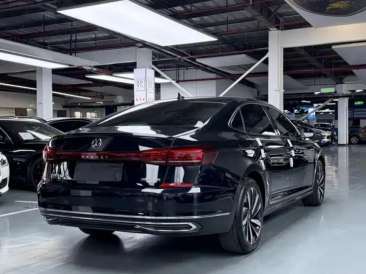Passat 2024 330TSI Elite Edition 18