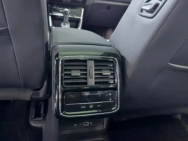 Passat 2024 330TSI Elite Edition 9
