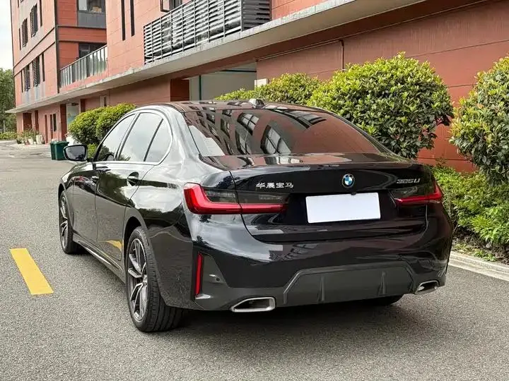 BMW 3 Series 2023 model 325Li M Sport Package 13
