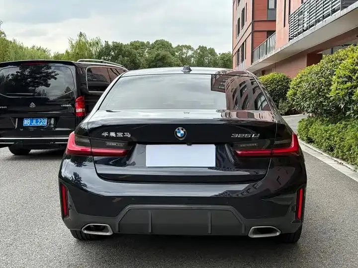 BMW 3 Series 2023 model 325Li M Sport Package 14