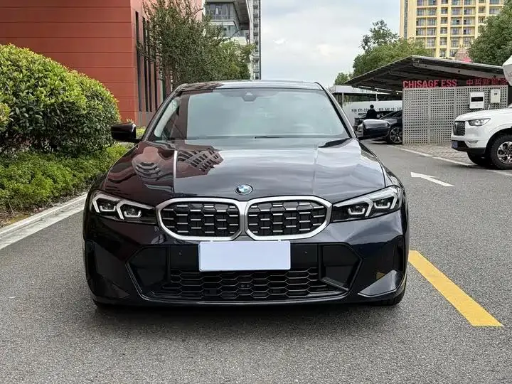 BMW 3 Series 2023 model 325Li M Sport Package 2
