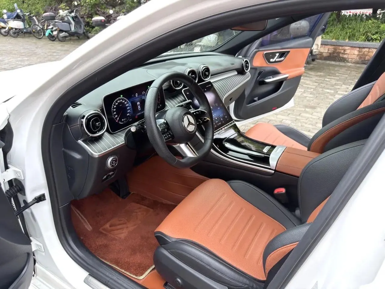 Mercedes Benz C- Class 2023 C 200 L Sport Edition 5