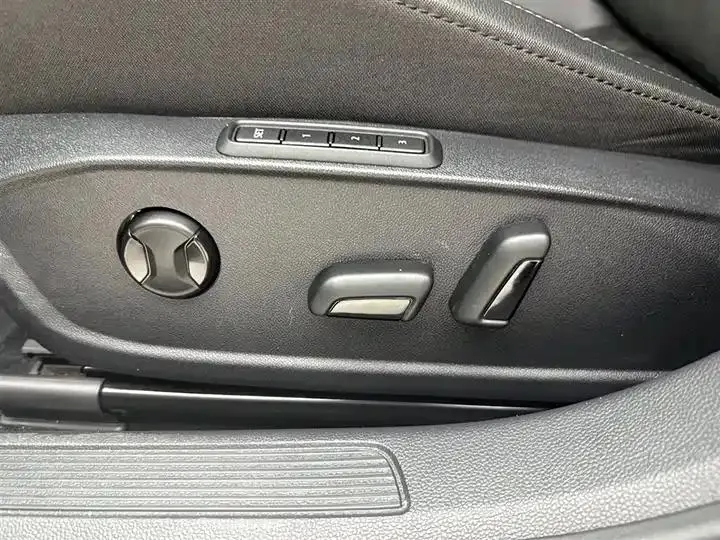 Lavida 2022 280TSI DSG Premium Edition 12