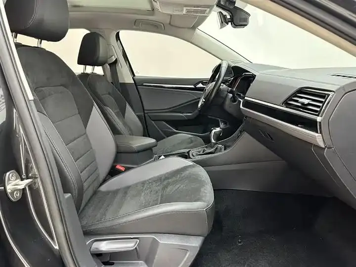 Lavida 2022 280TSI DSG Premium Edition 16