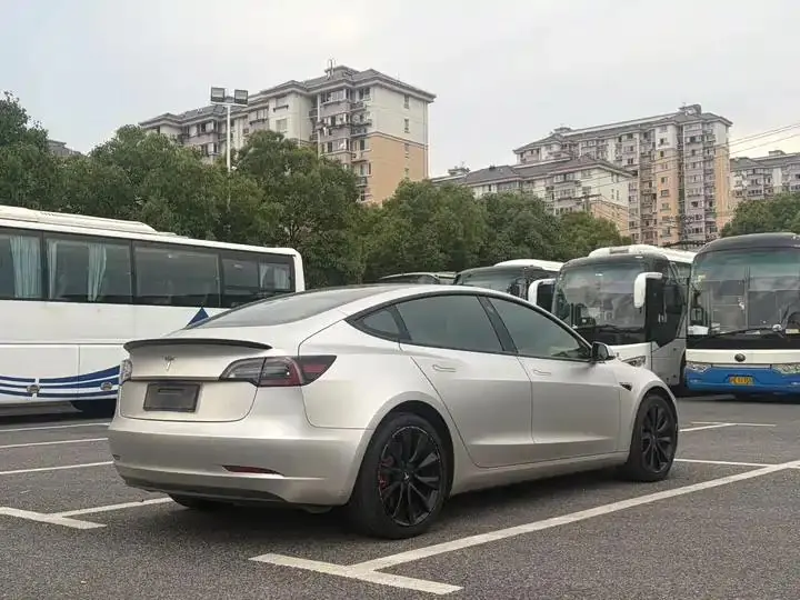 2020 Model 3 Refreshed Standard Range Rear-Wheel Drive Upgrade Version 5