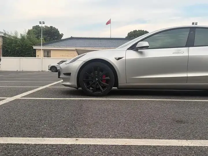 2020 Model 3 Refreshed Standard Range Rear-Wheel Drive Upgrade Version 9