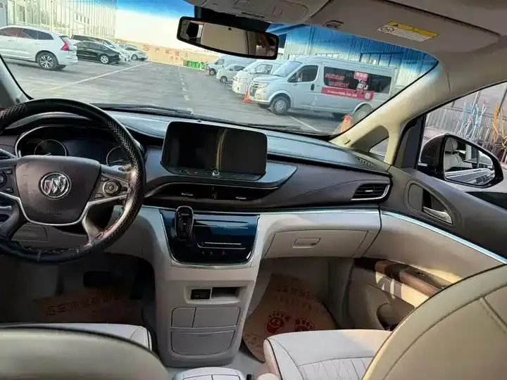 Buick GL8 2023 Land Business Class 652T Luxury Model 6