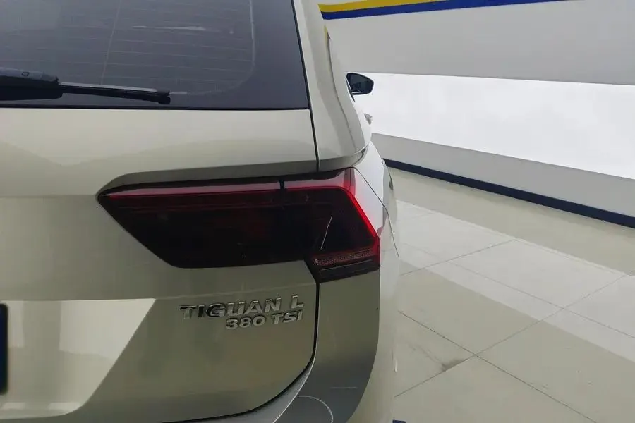 Tiguan L 2018 380TSI Automatic Four-wheel Drive Flagship Edition 6
