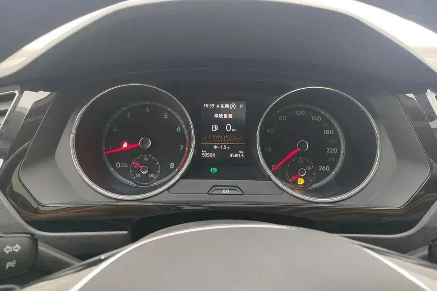 Tiguan L 2018 380TSI Automatic Four-wheel Drive Flagship Edition 9