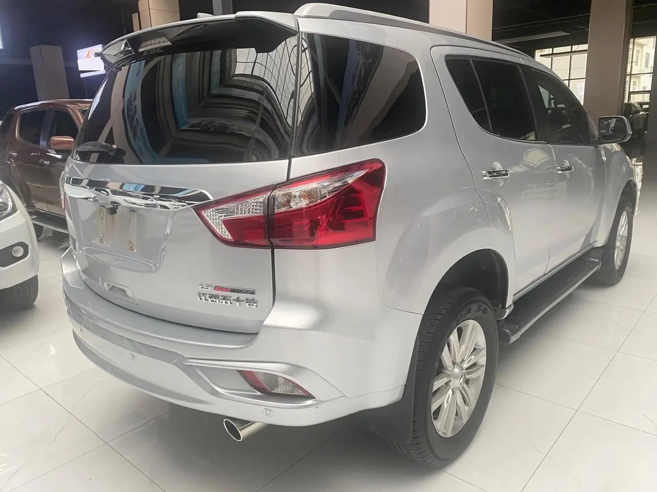 mu-X Pastoral Ranger 2020 1.9T Diesel Auto Two-Drive Jinyue Edition 5-seat Country VI 6