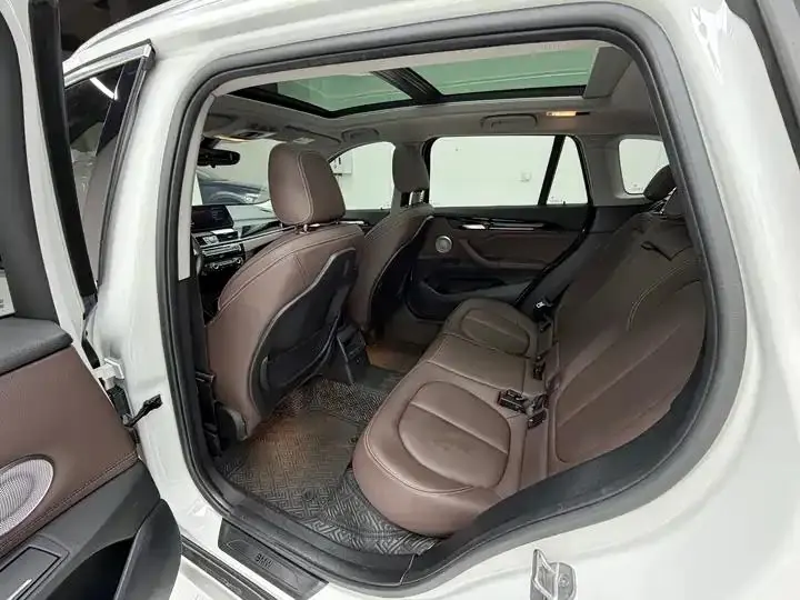BMW X1 2022 sDrive20Li fashion 12