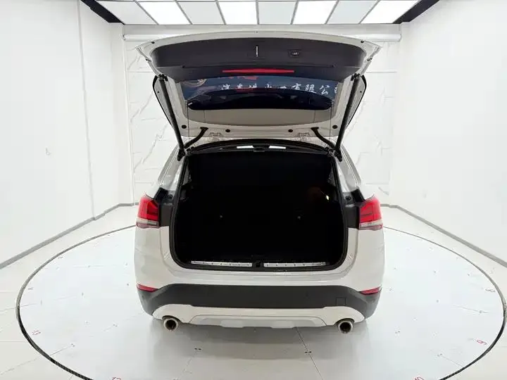 BMW X1 2022 sDrive20Li fashion 14