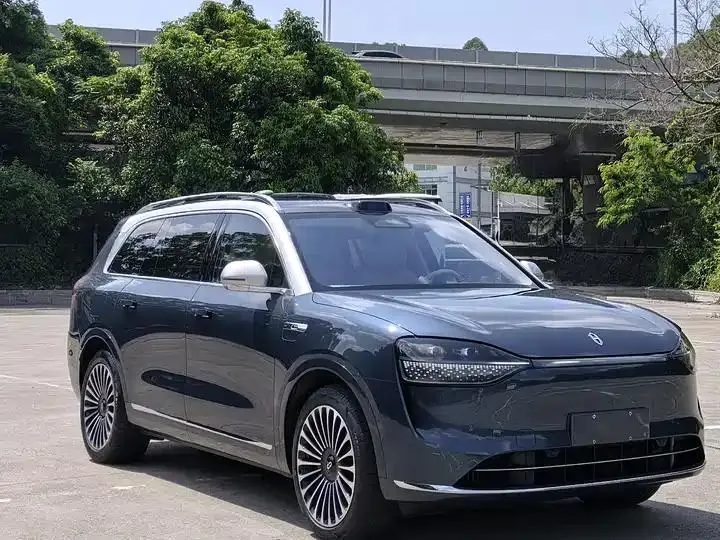 AITO M9 2024 extended range Ultra version 42kWh 6-seat version 2