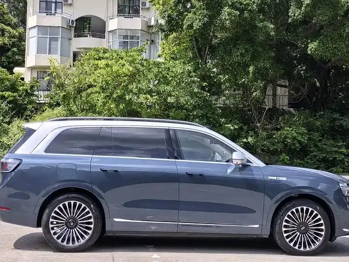 AITO M9 2024 extended range Ultra version 42kWh 6-seat version 3